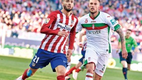 拉什福德欧冠首秀惊艳四座，巴塞罗那面临巨额财政压力